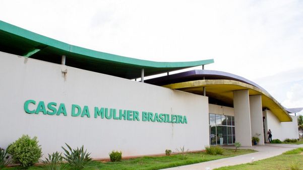 Cariacica recebe ministra Damares Alves para o lançamento da pedra fundamental da Casa da Mulher Brasileira