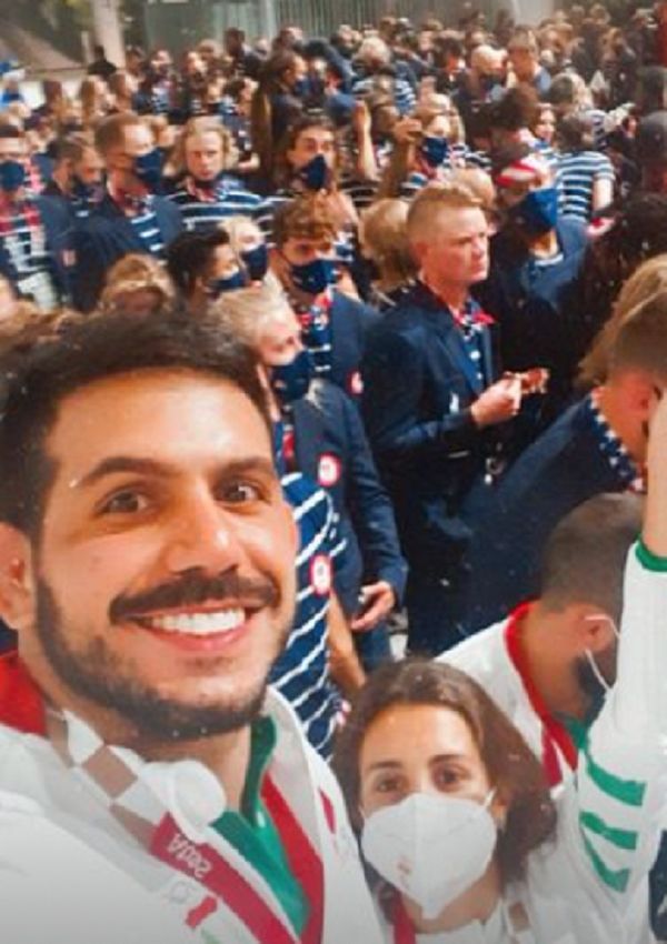 O judoca capixaba Nacif Elias entrou como porta-bandeira do Líbano na Cerimônia de Abertura