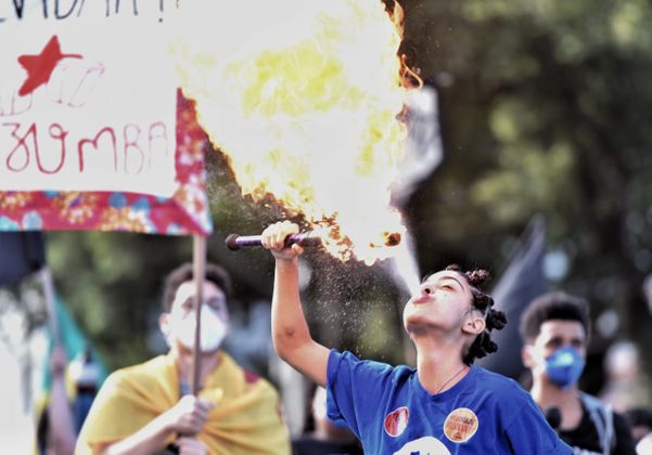 Ato nacional contra o governo Jair Bolsonaro em Vitória.
