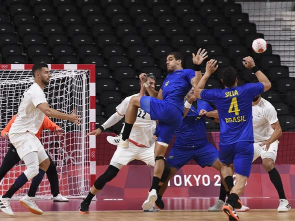 Brasil e França pela segunda rodada do handebol masculino nas Olimpíadas por Vitor Jubini