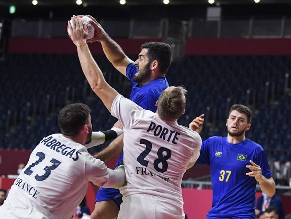 Brasil e França pela segunda rodada do handebol masculino nas Olimpíadas por Vitor Jubini