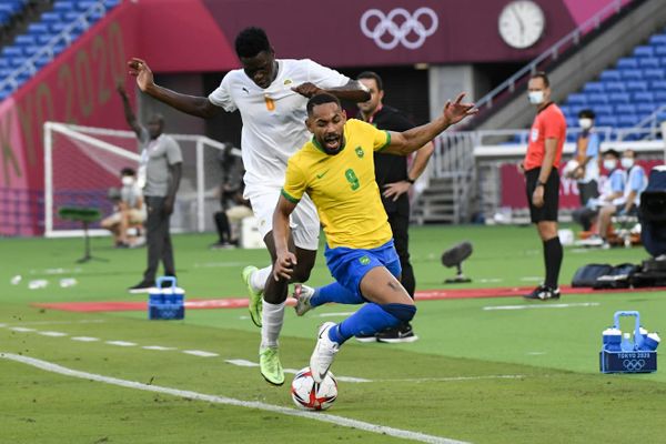 Brasil e Costa do Marfim, pela segunda rodada do futebol masculino por Vitor Jubini