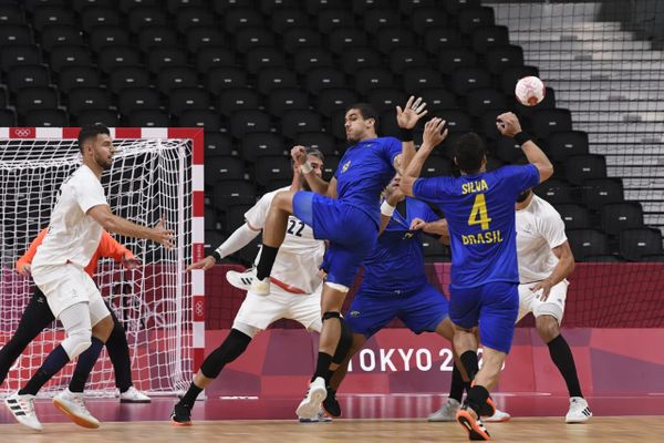 Brasil e França pela segunda rodada do handebol masculino nas Olimpíadas por Vitor Jubini
