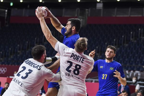 Brasil e França pela segunda rodada do handebol masculino nas Olimpíadas por Vitor Jubini
