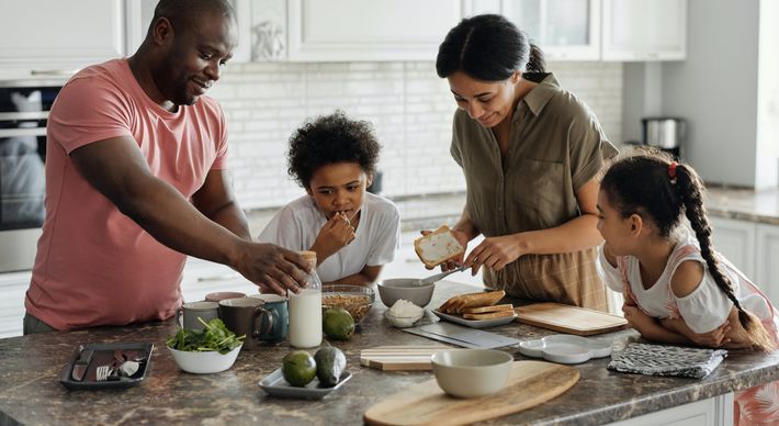 De acordo com a nutricionista Roberta Larica, as férias escolares normalmente são um tempo de exceção nos horários e na alimentação, mas a exceção não pode se tornar regra