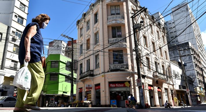 Sugiro a instituição de um Plano Diretor de Revitalização (PDR ou outra denominação nessa linha), exclusivo para tratar desse importante desafio urbanístico