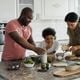 Imagem - Crianças na cozinha: 4 dicas para manter a alimentação saudável