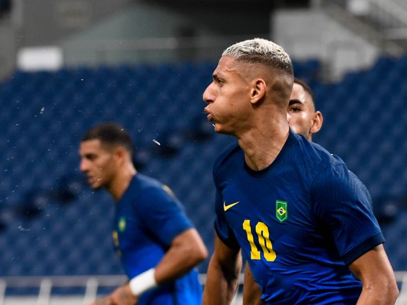 Brasil e Arábia Saudita no estádio de Saitama, pela terceira rodada da fase de grupos das Olimpíadas por Vitor Jubini