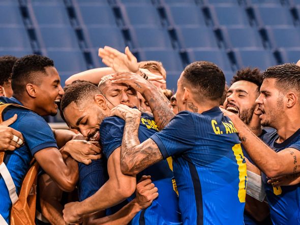 Brasil e Arábia Saudita no estádio de Saitama, pela terceira rodada da fase de grupos das Olimpíadas por Vitor Jubini