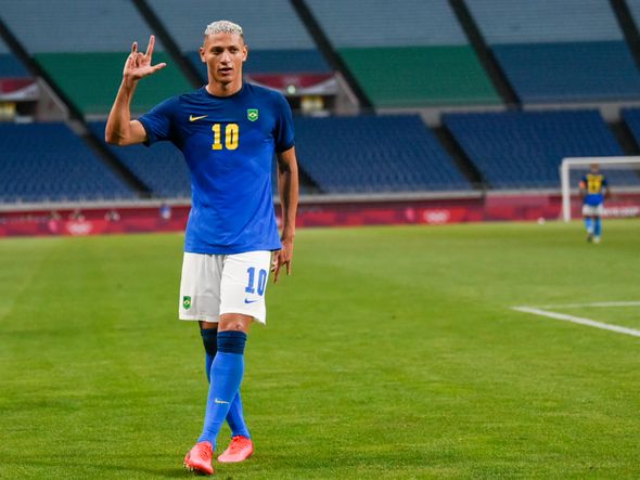 Richarlison marcou o gol que garantiu a vitória do Brasil sobre a Arábia Saudita por Vitor Jubini