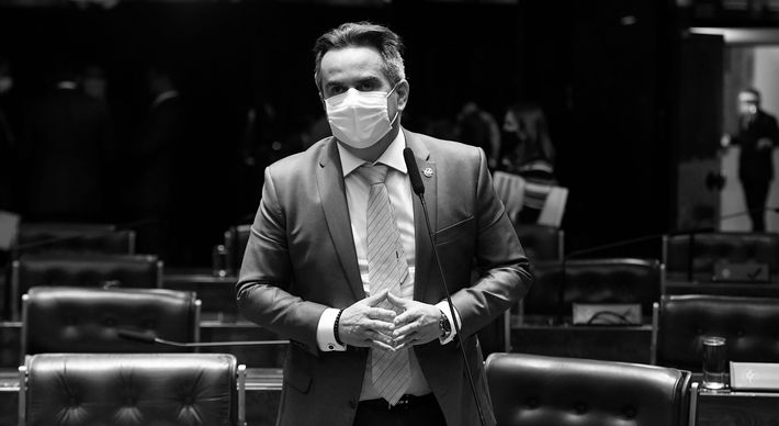 Reforma coloca Ciro Nogueira, do PP, no ministério que é a 'alma do governo', nas palavras do próprio presidente Bolsonaro