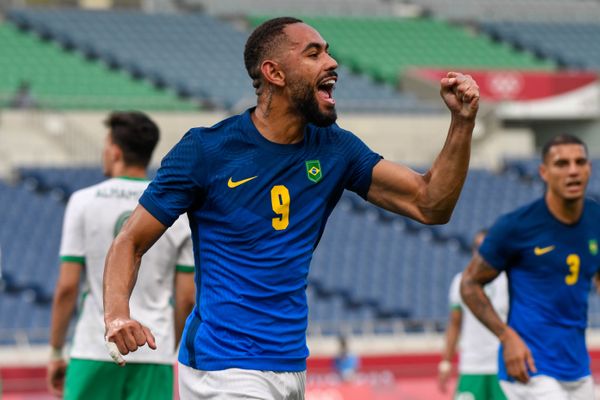 Brasil e Arábia Saudita no estádio de Saitama, pela terceira rodada da fase de grupos das Olimpíadas por Vitor Jubini