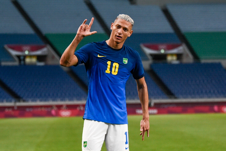 Richarlison marcou o gol que garantiu a vitória do Brasil sobre a Arábia Saudita