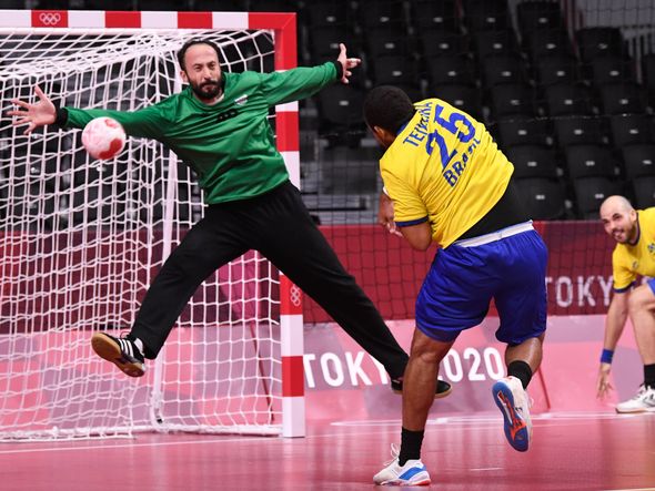 Brasil vence a primeira no handebol masculino em Tóquio por Vitor Jubini