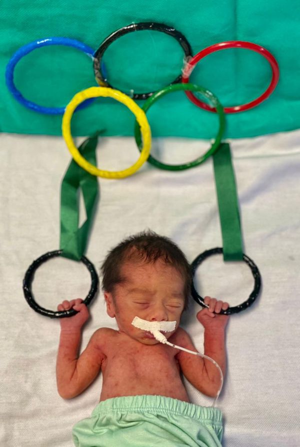 Bebês de UTI se fantasiam para lembrar Olímpiadas por Hospital e Maternidade São José / Divulgação 