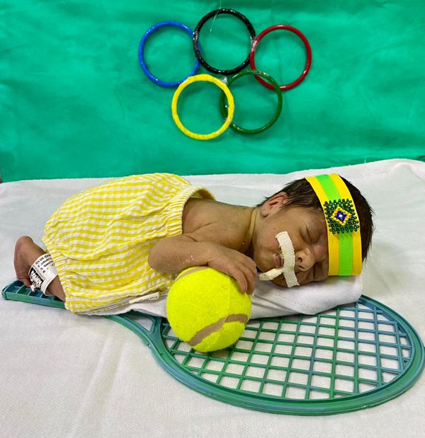 Bebês de UTI se fantasiam para lembrar Olímpiadas por Hospital e Maternidade São José / Divulgação 