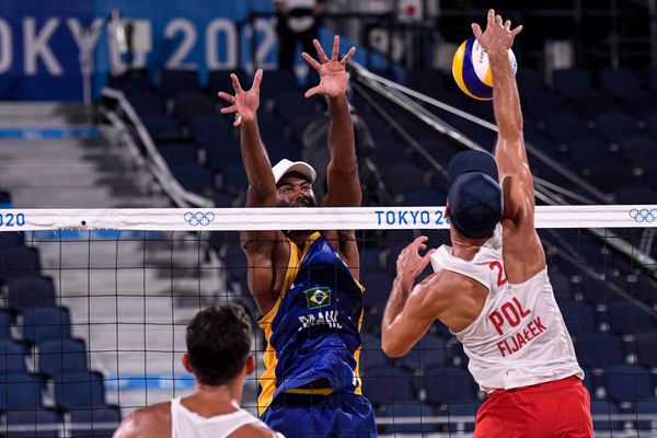 Bruno e Evandro venceram os poloneses e avançaram para as oitavas no vôlei de praia em Tóquio por Vitor Jubini