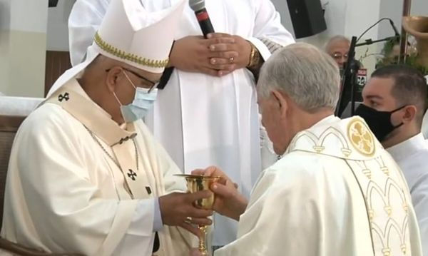 Viúvo de 77 anos recebe ordenação de padre da Arquidiocese de Vitória