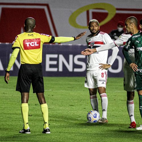 Do futebol até as Olimpíadas: polêmicas com a arbitragem no centro das atenções