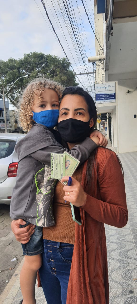 Analia de Souza, vendedora participou de eleições para escolher novo prefeito de Boa Esperança