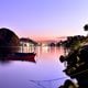 Imagem - Fotojornalismo: entardecer em tons de azul e rosa em Vitória