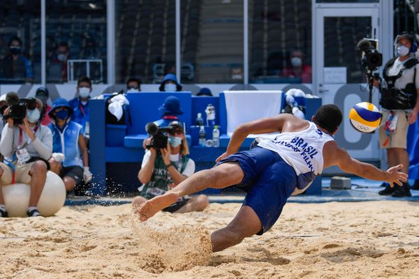 A dupla de Vôlei de Praia ALison e ÁLva por Vitor Jubini