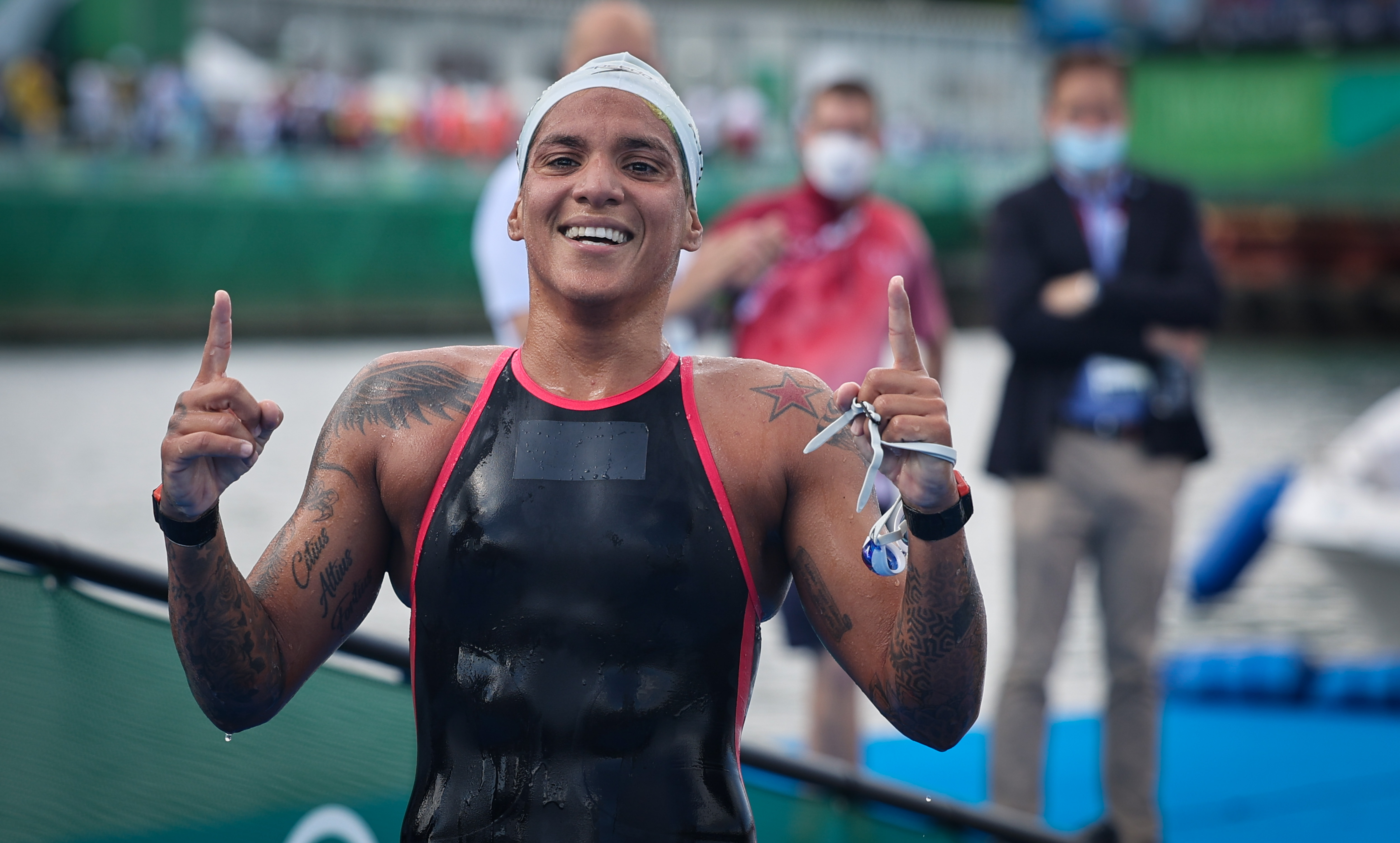 A Gazeta Ana Marcela Cunha Conquista Medalha De Ouro Na Maratona Aquática 9214