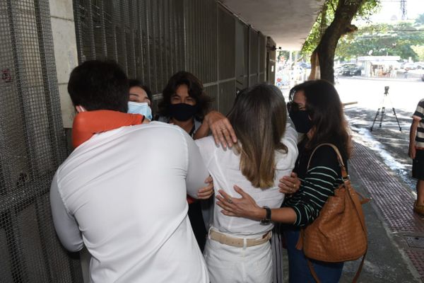Rita Camata chega ao Fórum Criminal de Vitória para julgamento do assassino de Gerson Camata por Carlos Alberto Silva