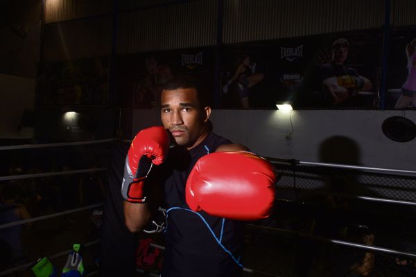 Treino aberto com Esquiva Falcão, medalhista olímpico na Vitória Combat