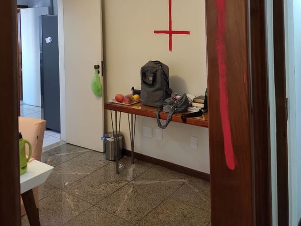 Imagens mostram cenário de crime em Vila Velha por Reprodução / TV Gazeta