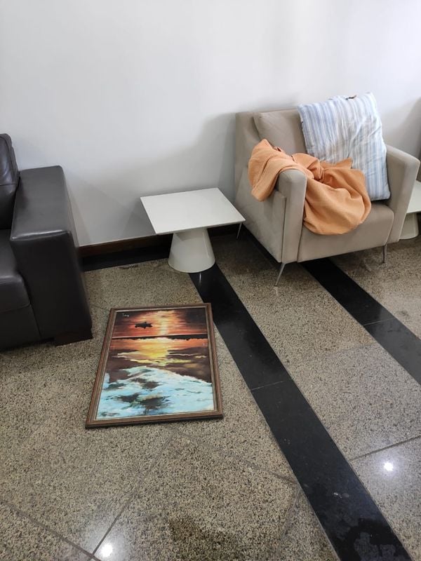 Imagens mostram cenário de crime em Vila Velha por Reprodução / TV Gazeta