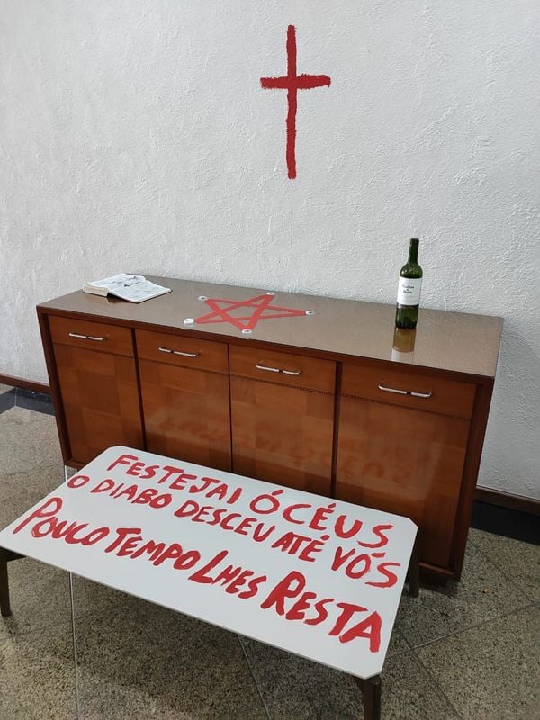 Crime em família: imagens mostram cenário de crime em Vila Velha por Reprodução / TV Gazeta