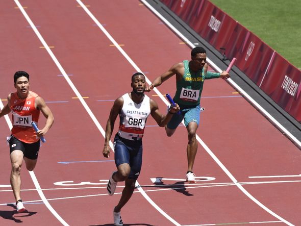 Com o capixaba Paulo André Camilo, Brasil é eliminado no revezamento 4x 100m por Vitor Jubini