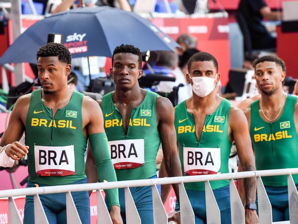 Com o capixaba Paulo André Camilo, Brasil é eliminado no revezamento 4x 100m por Vitor Jubini