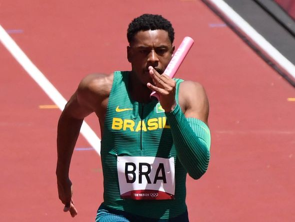 Com o capixaba Paulo André Camilo, Brasil é eliminado no revezamento 4x 100m por Vitor Jubini
