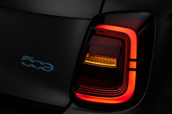 A nova iluminação em leds também está nas lanternas. A por Fiat/Divulgação