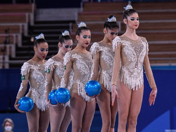 Na apresentação com a bola, o Brasil acabou em 13º de 14 delegações participantes por Vitor Jubini