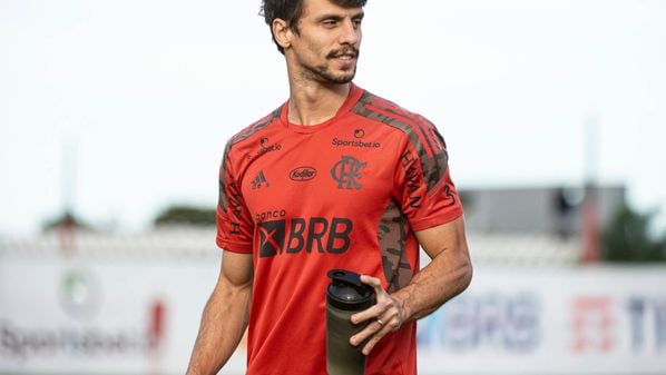 Ex-zagueiro chegou ao Ninho do Urubu nesta terça-feira (13) e assume vaga que era de Daniel Alegria
