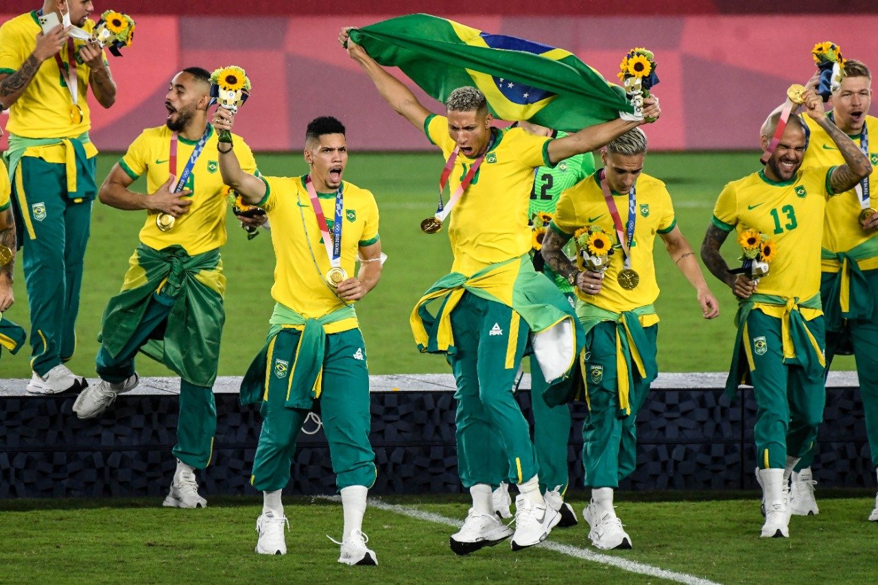 Brasil vence a Espanha e fatura a medalha de ouro nas Olimpíadas de Tóquio