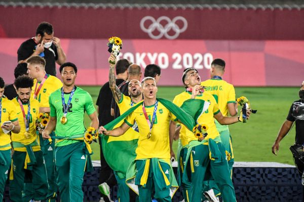 Brasil vence a Espanha e fatura a medalha de ouro nas Olimpíadas de Tóquio por Vitor Jubini