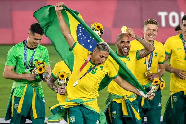Brasil vence a Espanha e fatura a medalha de ouro nas Olimpíadas de Tóquio por Vitor Jubini