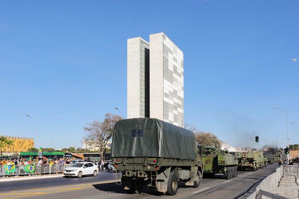 Presidente da República, Jair Bolsonaro recebe convite da Demonstração Operativa a ser realizada por ocasião da Operação Formosa 2021. por Marcos Corrêa/PR