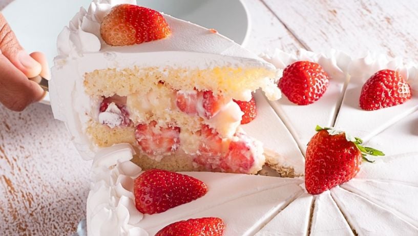 Torta Nuvem de Morango da doceria Via Gourmet, em Vitória