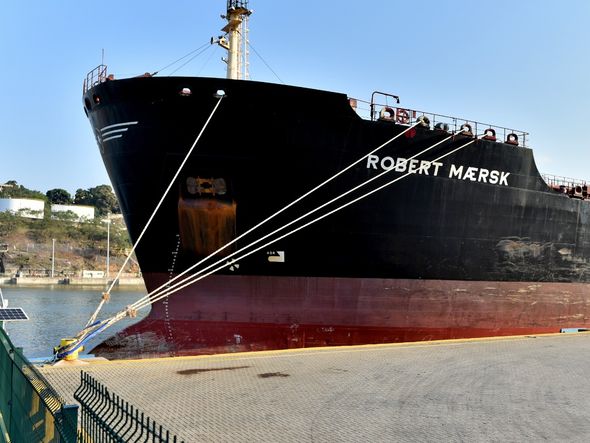 Após quarentena, navio Robert Maersk deixou o Porto de Vitória no dia 12 de agosto de 2021 por Fernando Madeira
