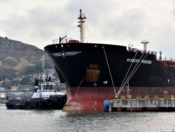 Após quarentena, navio Robert Maersk deixou o Porto de Vitória no dia 12 de agosto de 2021 por Fernando Madeira