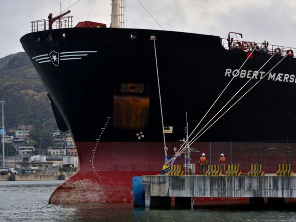 Após quarentena, navio Robert Maersk deixou o Porto de Vitória no dia 12 de agosto de 2021 por Fernando Madeira