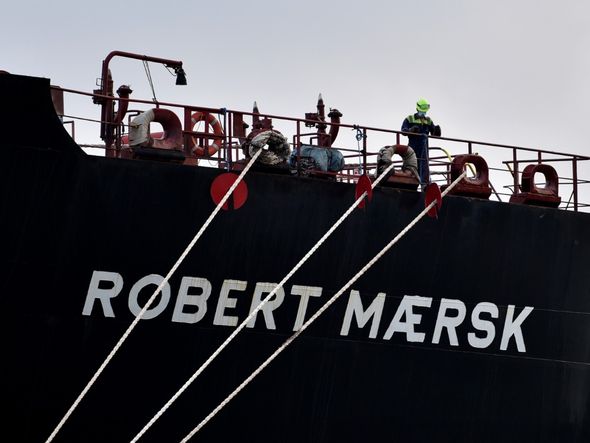 Após quarentena, navio Robert Maersk deixou o Porto de Vitória no dia 12 de agosto de 2021 por Fernando Madeira