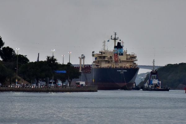 Após quarentena, navio Robert Maersk deixou o Porto de Vitória no dia 12 de agosto de 2021