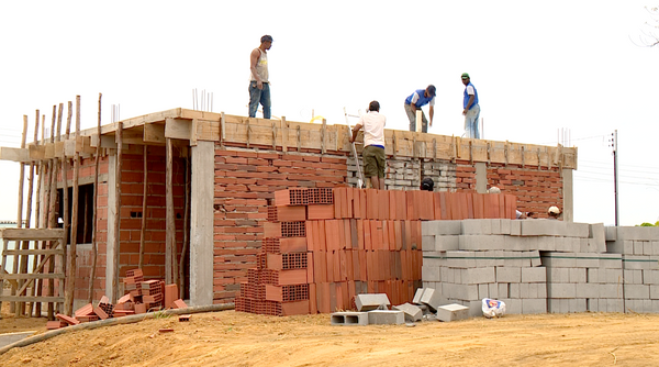 Casa sendo construída em Colatina. Setor gera mais de 1000 postos de trabalho na cidade