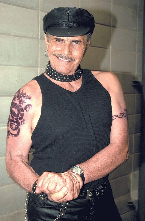 2004 - Tarcísio Meira como Baby, um produtor de filme pornô no especial de fim de ano, "Correndo Atrás"  por Divulgação/Arquivo A Gazeta  